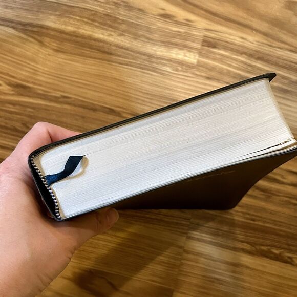 Giant Print Holy Bible Catholic Press 9083B New American NAB Black Paperback - Picture 3 of 5